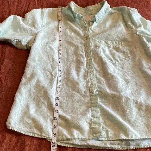 Gap The Shrunken Boyfriend Woman’s Button Down Long Sleeve XL Shirt in Icy Mint. - Picture 4 of 13